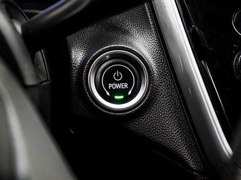 Used 2023 Chevrolet Bolt EUV LT image 29