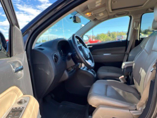 Used 2015 Jeep Compass High Altitude AWD/4WD image 25