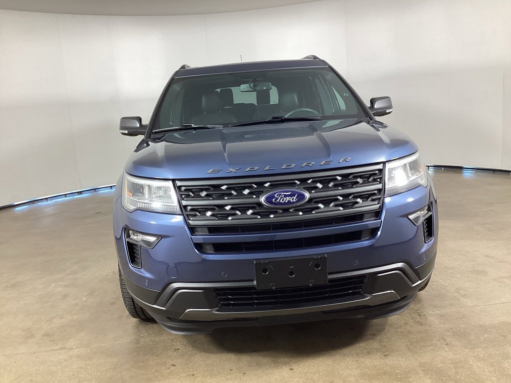 Certified 2018 Ford Explorer XLT w/ Equipment Group 202A AWD/4WD image 2