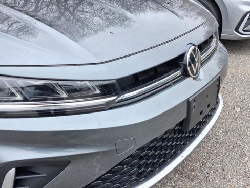 New 2026 Volkswagen Jetta SE FWD image 5