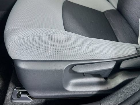 Used 2026 Toyota Corolla SE FWD image 19
