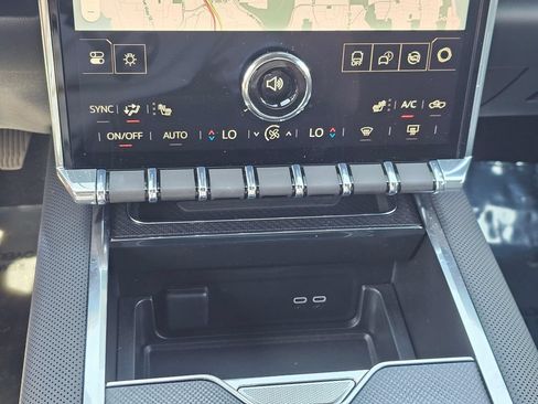 Used 2026 GMC Sierra EV Elevation AWD/4WD image 32