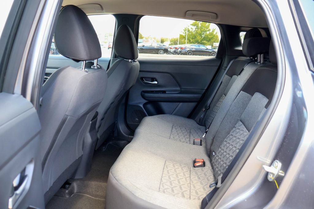 New 2027 Nissan Kicks SV FWD image 8