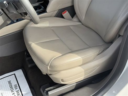 Used 2022 Lincoln Corsair Standard image 16