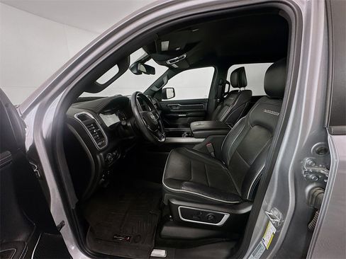 Used 2020 RAM 1500 Laramie w/ Sport Appearance Package image 20