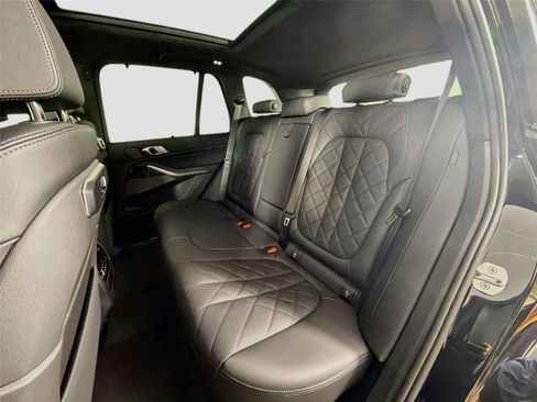 New 2026 BMW X5 xDrive40i w/ M Sport Package AWD/4WD image 23