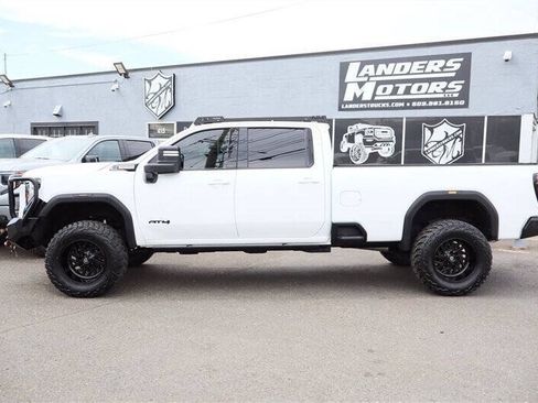 Used 2024 GMC Sierra 3500 AT4 w/ Technology Package AWD/4WD image 2