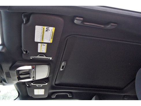 Used 2026 Subaru Forester Premium AWD/4WD image 27