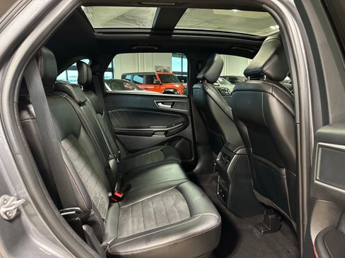 Used 2024 Ford Edge ST-Line AWD/4WD image 38