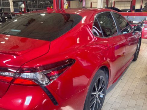 Certified 2022 Toyota Camry SE image 40