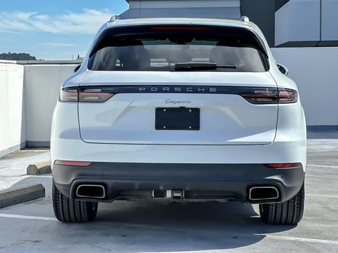 Used 2021 Porsche Cayenne AWD/4WD image 8