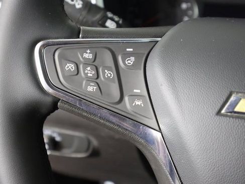 Used 2024 Chevrolet Equinox LT image 36