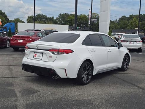 Used 2025 Toyota Corolla SE image 27
