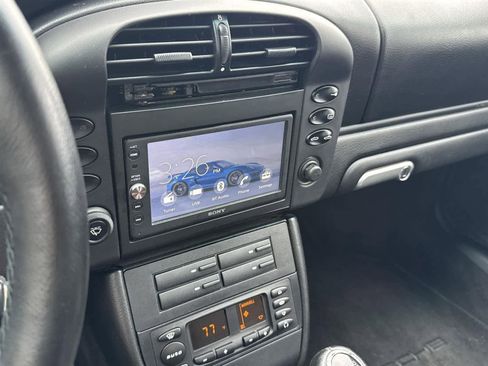 Used 2002 Porsche 911 Carrera image 21