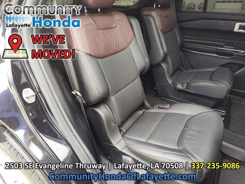Used 2023 Ford Explorer Platinum w/ Technology Package AWD/4WD image 37