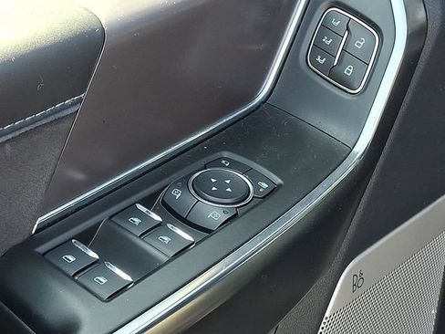 Certified 2025 Ford F150 Platinum AWD/4WD image 23