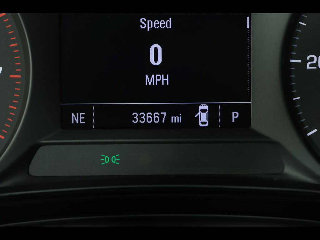 Used 2024 Chevrolet Trax LS w/ LS Convenience Package FWD image 24