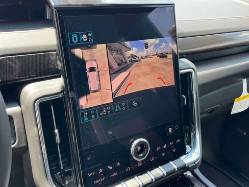 New 2026 GMC Yukon Elevation w/ Elevation Premium Package AWD/4WD image 31