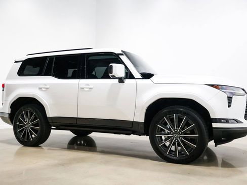 Used 2026 Lexus GX 550 w/ Accessory Package (2T) AWD/4WD image 69
