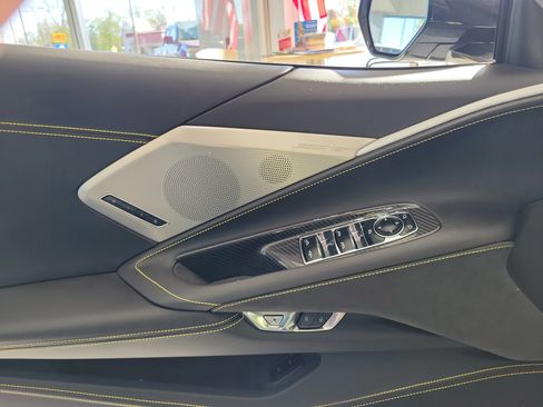 Used 2022 Chevrolet Corvette Stingray Premium Conv w/ Z51 Performance Package RWD image 14