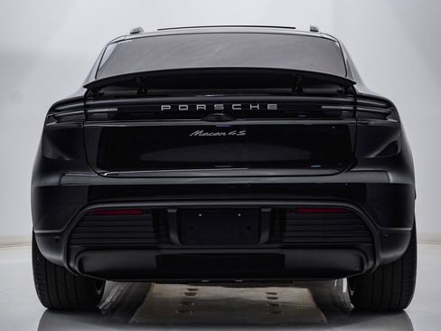 Certified 2025 Porsche Macan 4S Electric AWD/4WD image 10