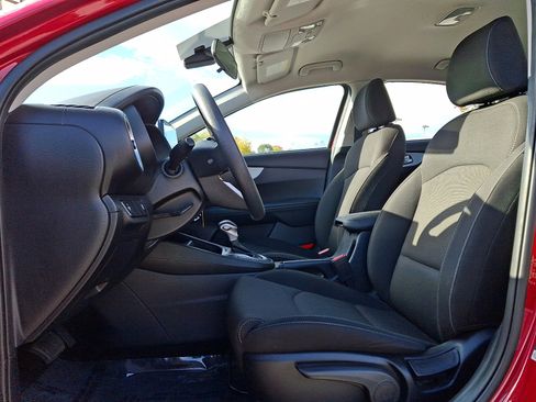Certified 2023 Kia Forte LXS image 13