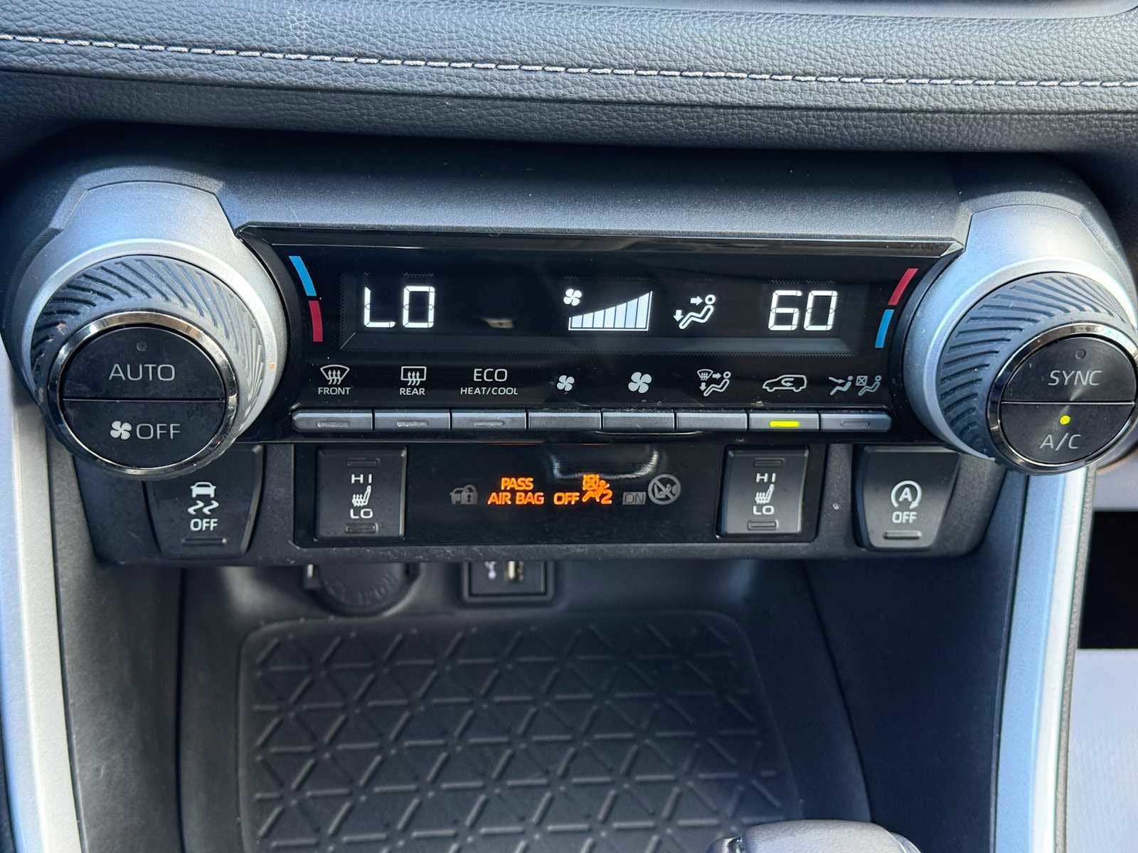 Certified 2023 Toyota RAV4 XLE Premium AWD/4WD image 27