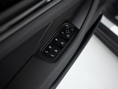 New 2026 Porsche Panamera 4 image 21