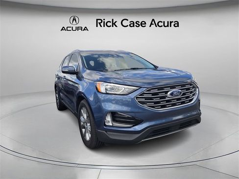 Used 2019 Ford Edge Titanium image 4