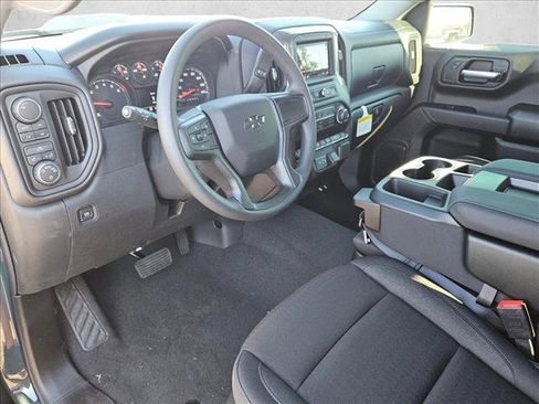 New 2026 Chevrolet Silverado 1500 Custom Trail Boss w/ Dark Appearance Package image 3