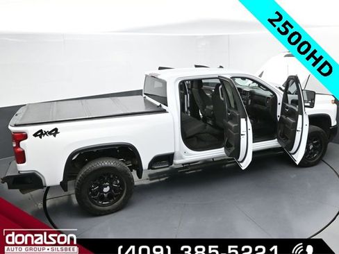 Used 2024 Chevrolet Silverado 2500 Custom w/ Custom Value Package image 26