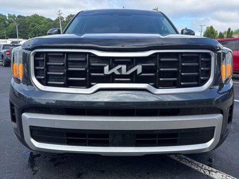 Used 2024 Kia Telluride S w/ S Sunroof Package FWD image 2