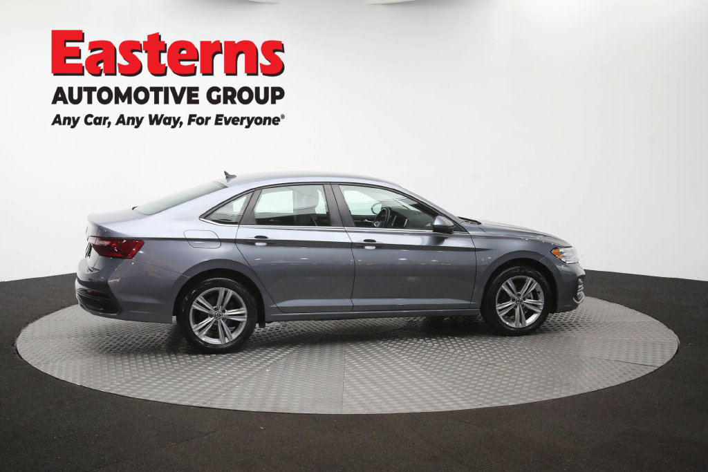Used 2024 Volkswagen Jetta SE FWD image 45