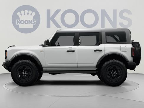 Used 2024 Ford Bronco Wildtrak AWD/4WD image 2