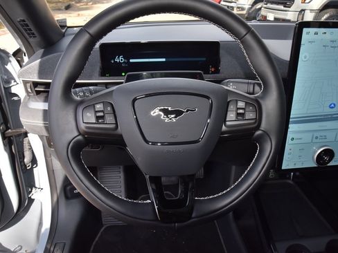 Certified 2025 Ford Mustang Mach-E GT image 22