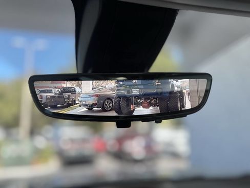 Used 2021 GMC Yukon Denali w/ Denali Ultimate Package image 18