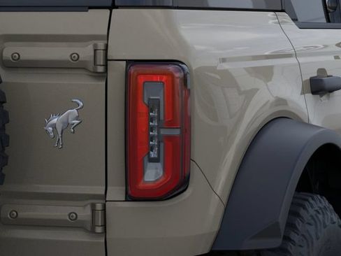 New 2026 Ford Bronco Badlands AWD/4WD image 23