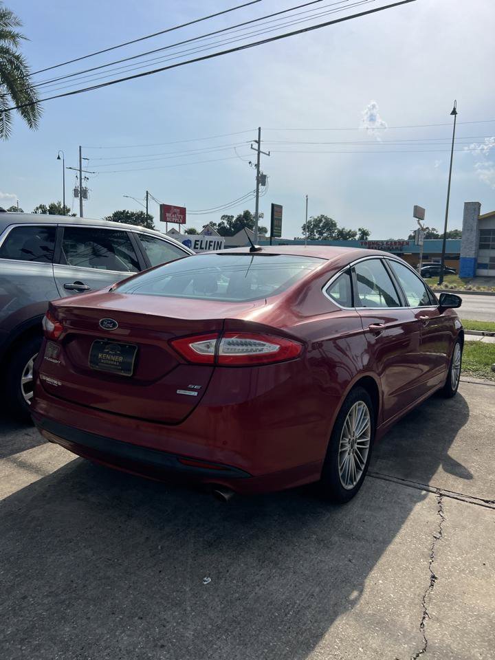 Used 2014 Ford Fusion SE w/ Equipment Group 202A FWD image 3