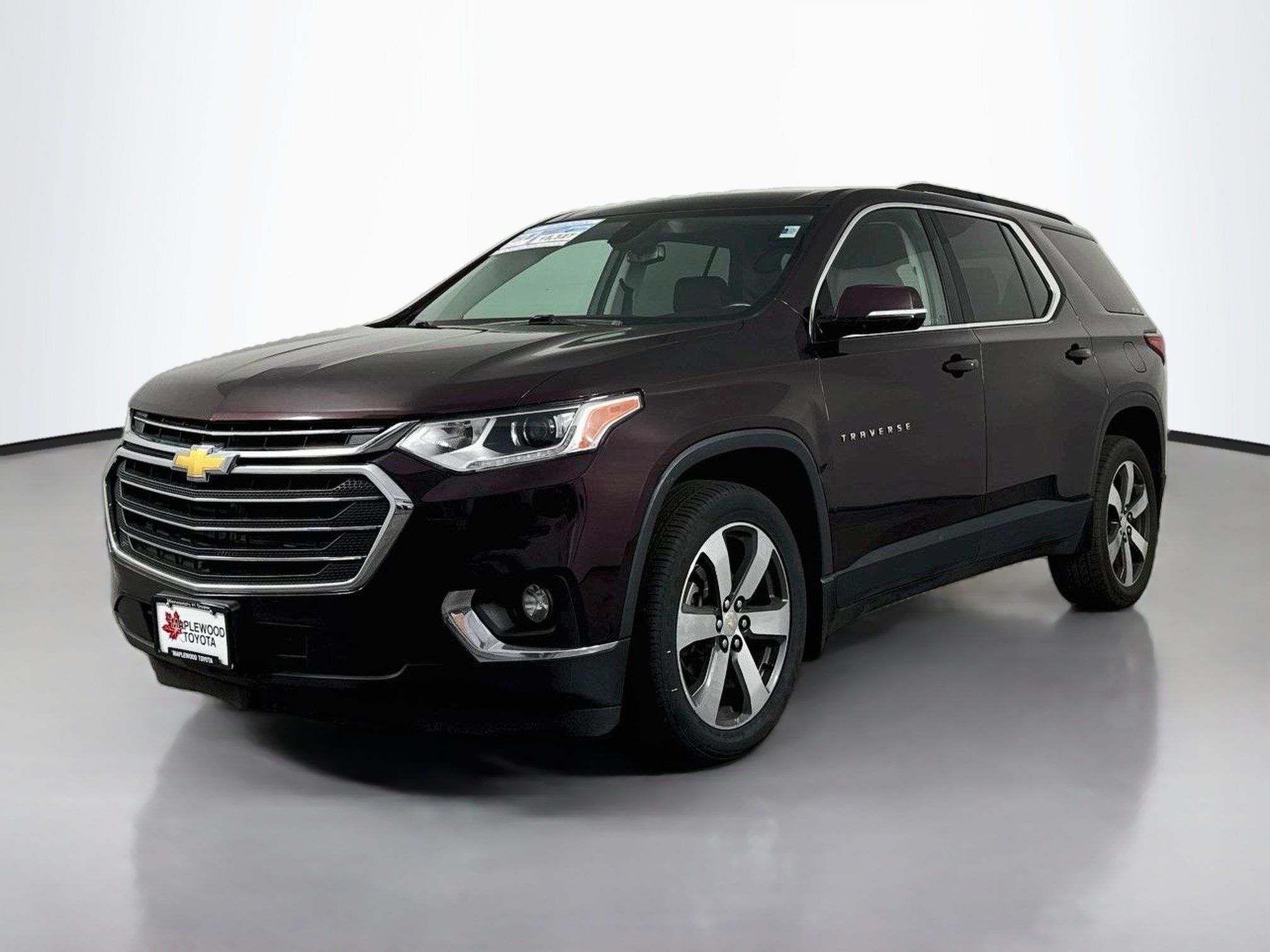 Used 2019 Chevrolet Traverse LT w/ LT Premium Package AWD/4WD image 3