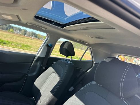 New 2026 Hyundai Venue SEL FWD image 34