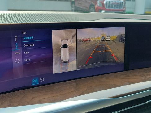 Used 2025 Cadillac Escalade Sport Platinum w/ LPO, ONYX Package image 28