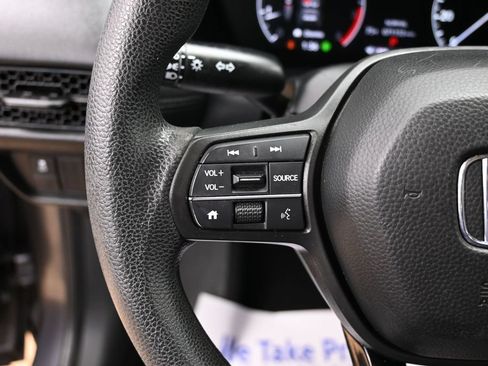 Used 2023 Honda HR-V LX image 18