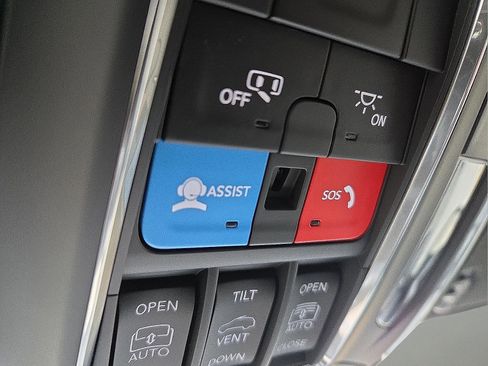 New 2026 Jeep Grand Wagoneer 4WD w/ Premium Group I image 22