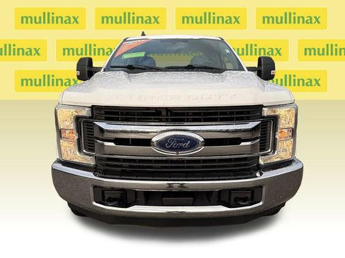 Used 2019 Ford F250 XL w/ STX Appearance Package image 10
