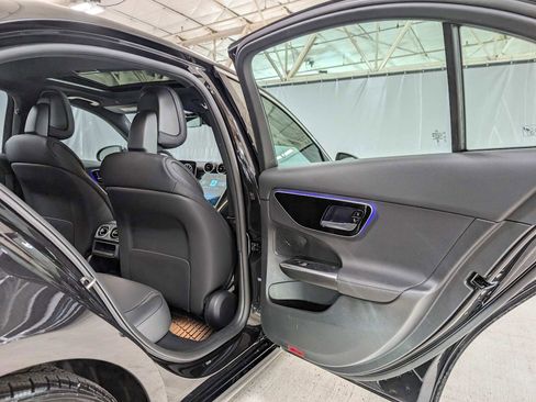 Used 2025 Mercedes-Benz C 300 4MATIC Sedan image 14