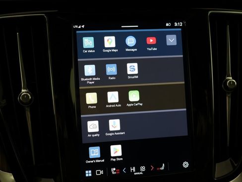 Used 2025 Volvo V60 B5 Cross Country Plus image 49