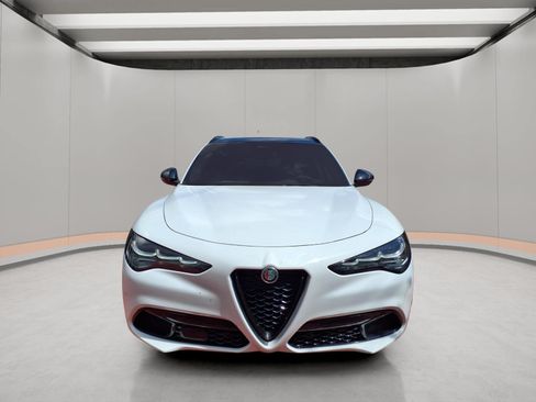 New 2025 Alfa Romeo Stelvio Sprint w/ Convenience Package AWD/4WD image 2