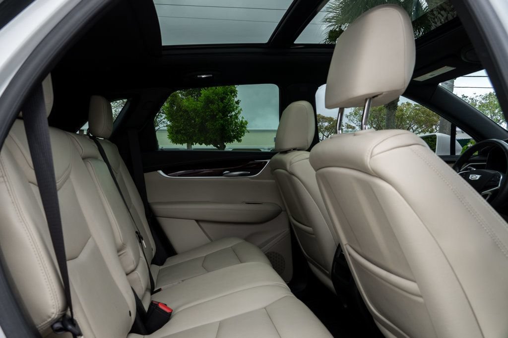 Used 2018 Cadillac XT5 Premium Luxury AWD/4WD image 27