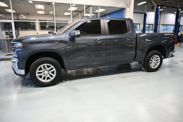Used 2021 Chevrolet Silverado 1500 LT AWD/4WD image 8