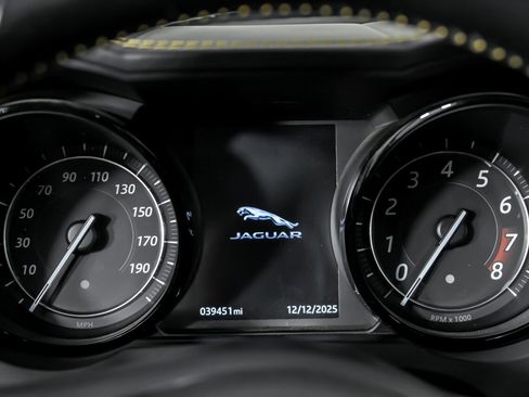 Used 2018 Jaguar F-TYPE 400 Sport image 21